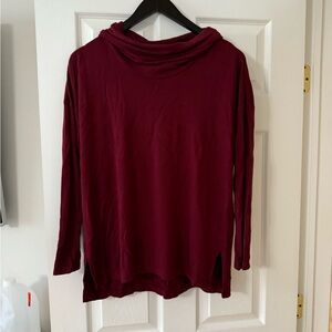 Lou & Grey Signaturesoft Turtleneck size small